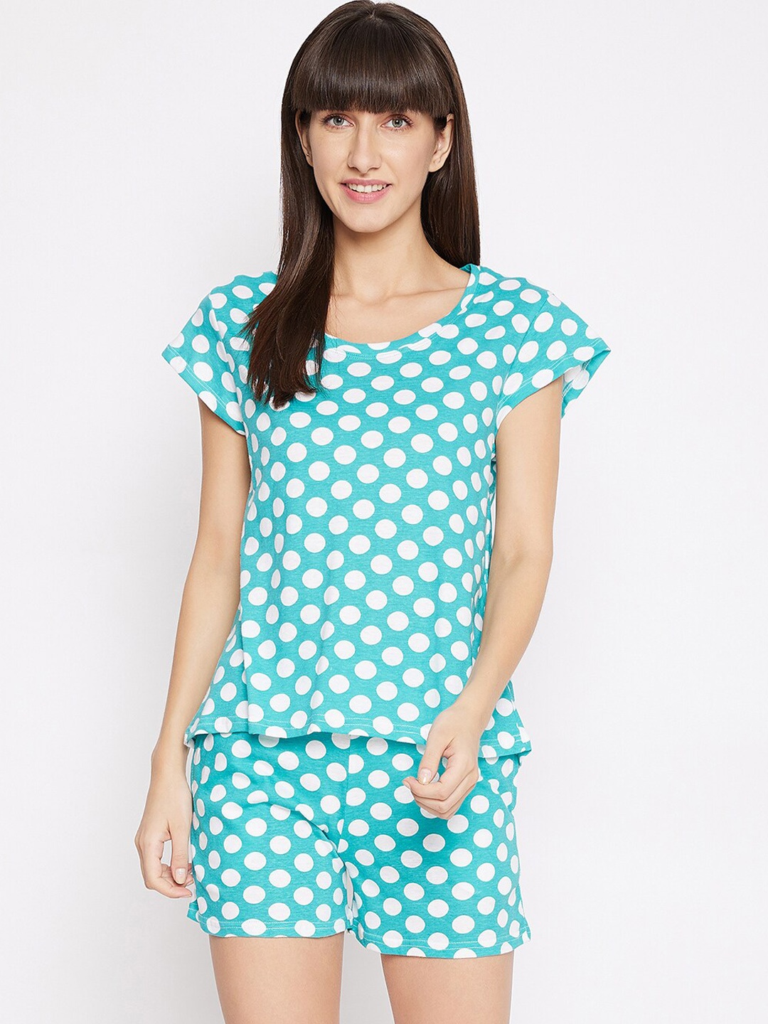 

Clovia Women Blue & White Polka Dots Printed Night Suit