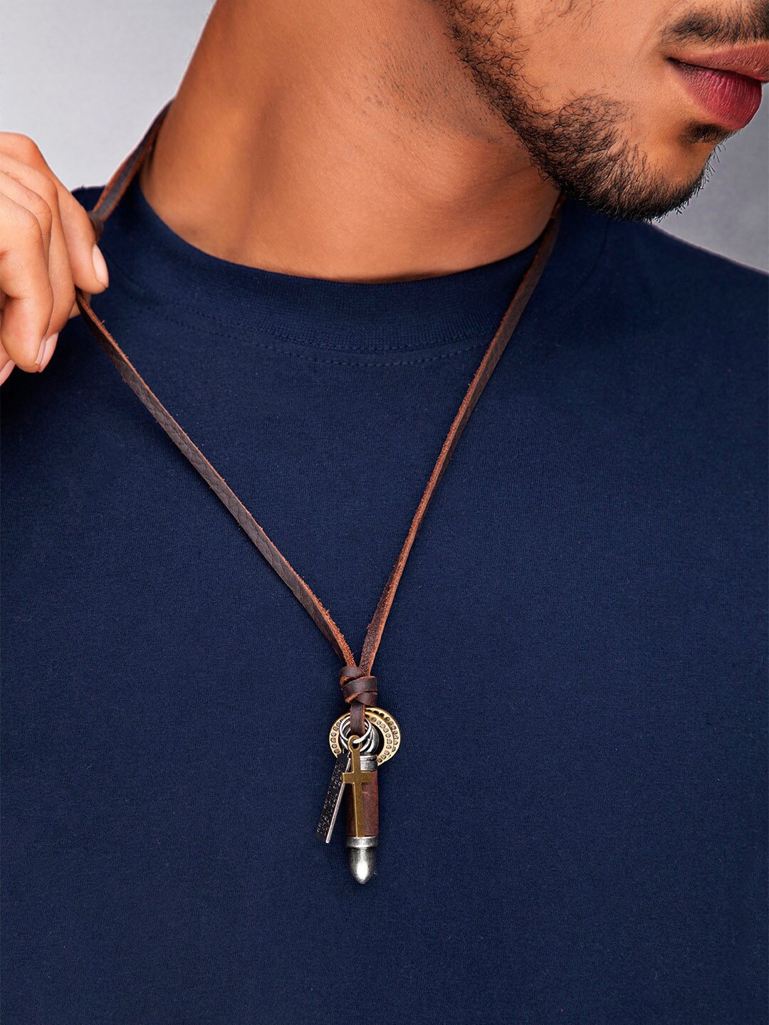 

Roadster Men Brown & Silver-Toned Tribal Roadster Gun Bullet Pendant Faux Leather Cord Chain