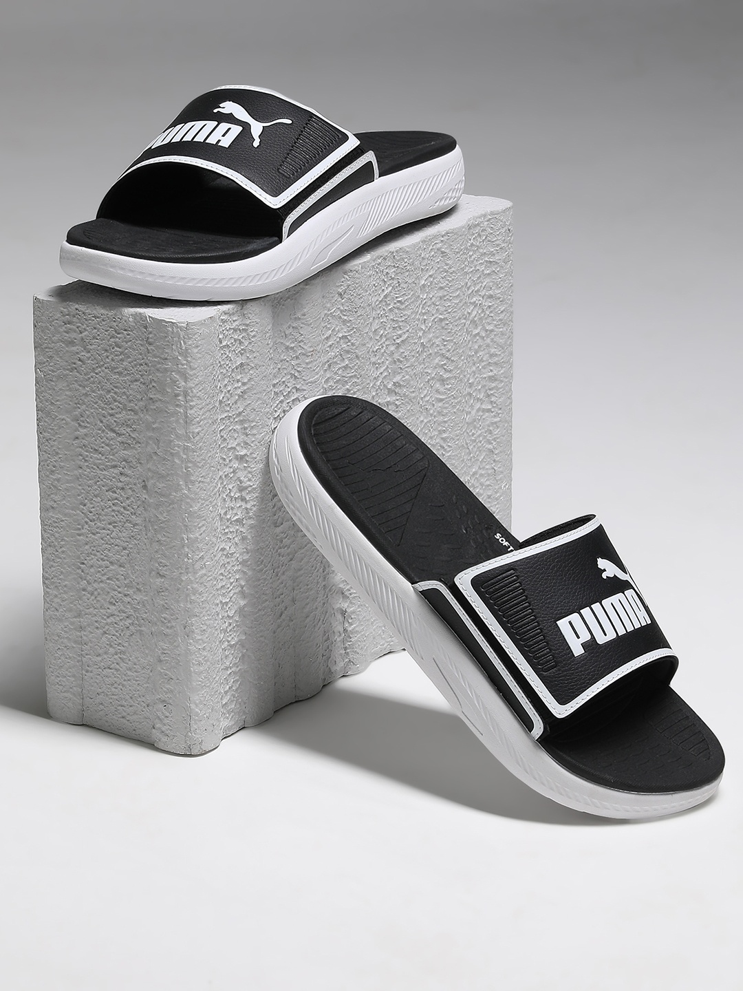 

Puma Men Black & White Printed Softride Slides