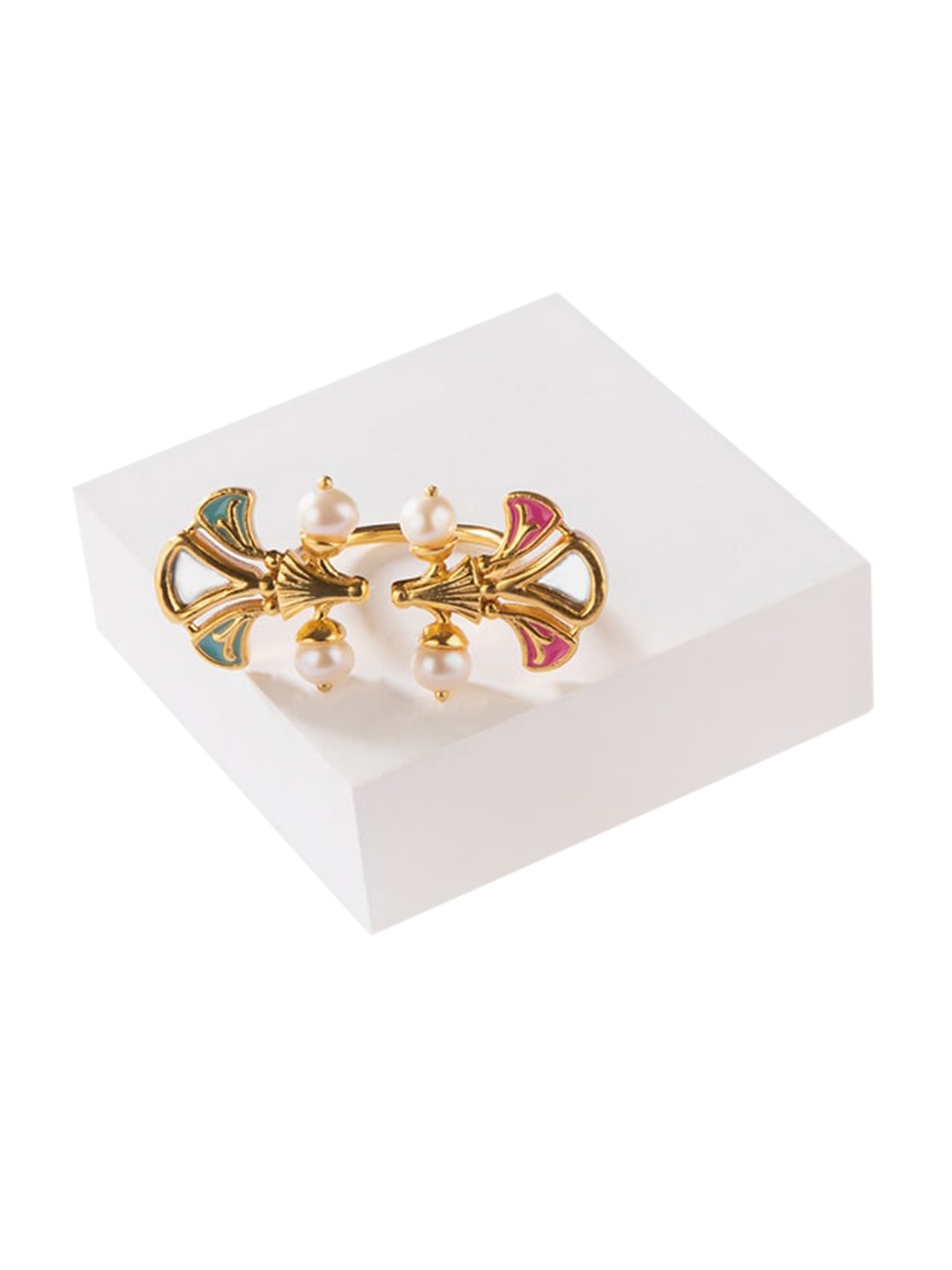 

SHAYA 18K Gold-Plated White Pearl-Studded Handcrafted Enamel Finger Ring