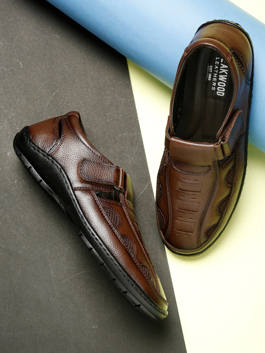

Teakwood Leathers Men Brown Leather Shoe-Style Sandals