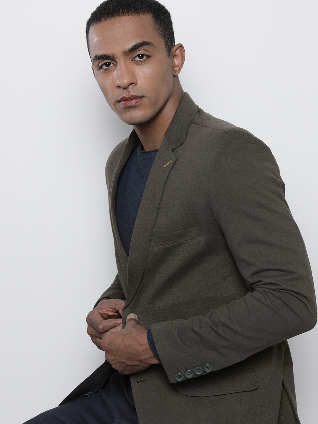 

The Indian Garage Co Men Grey Solid Single-Breasted Blazer