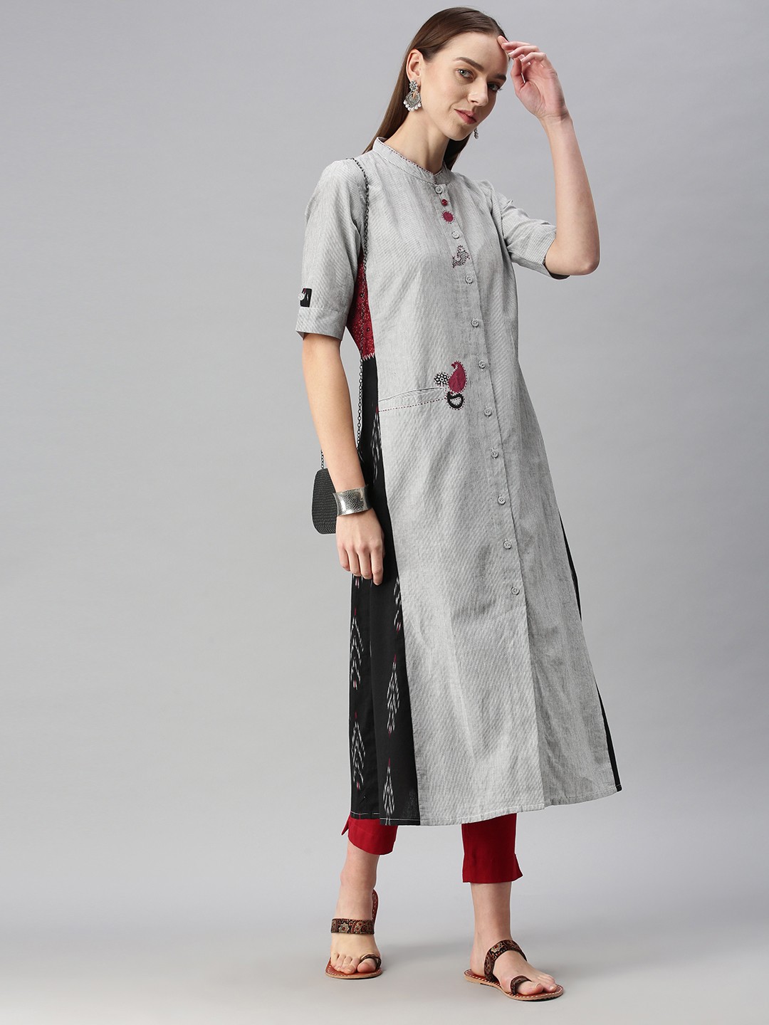 

araaliya Women Grey & Black Striped Thread Work Kurta