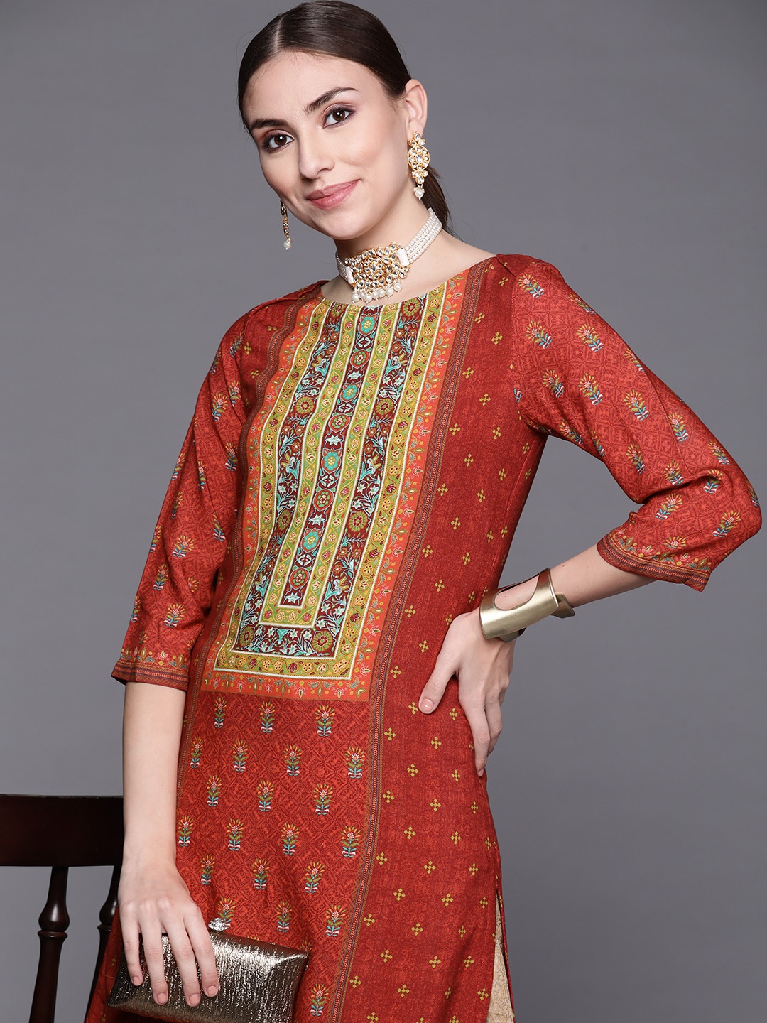 

Biba Women Red & Green Floral Printed Kurta
