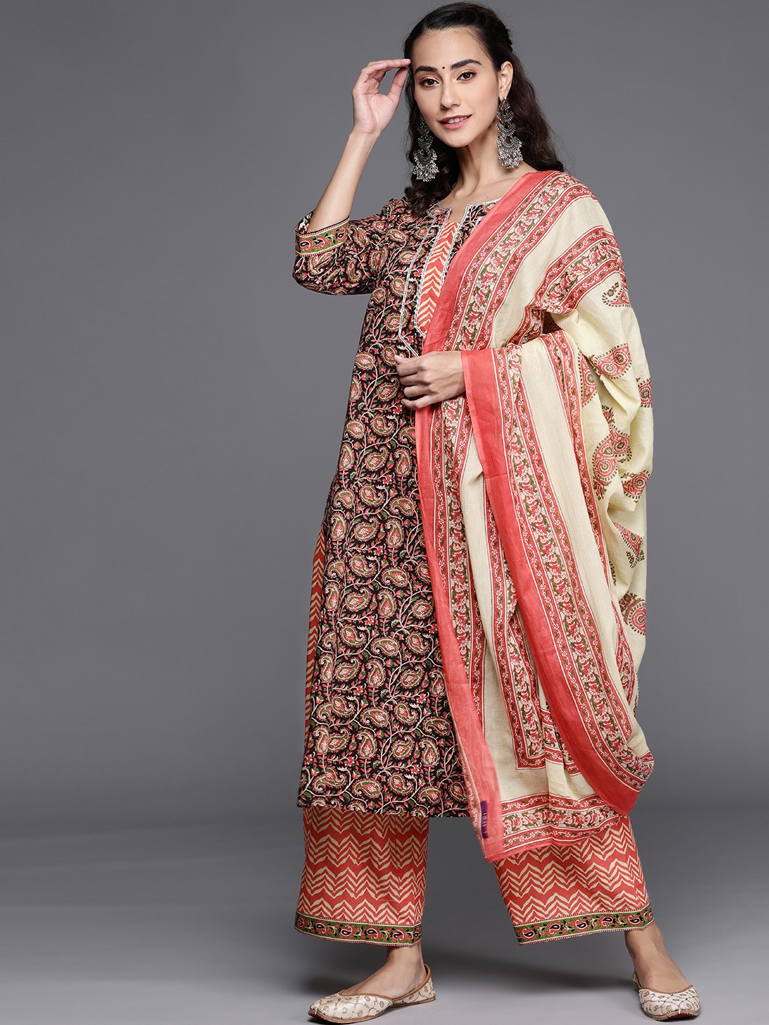

Libas Women Black & Green Paisley Printed Straight Cotton Kurta with Palazzos & Dupatta
