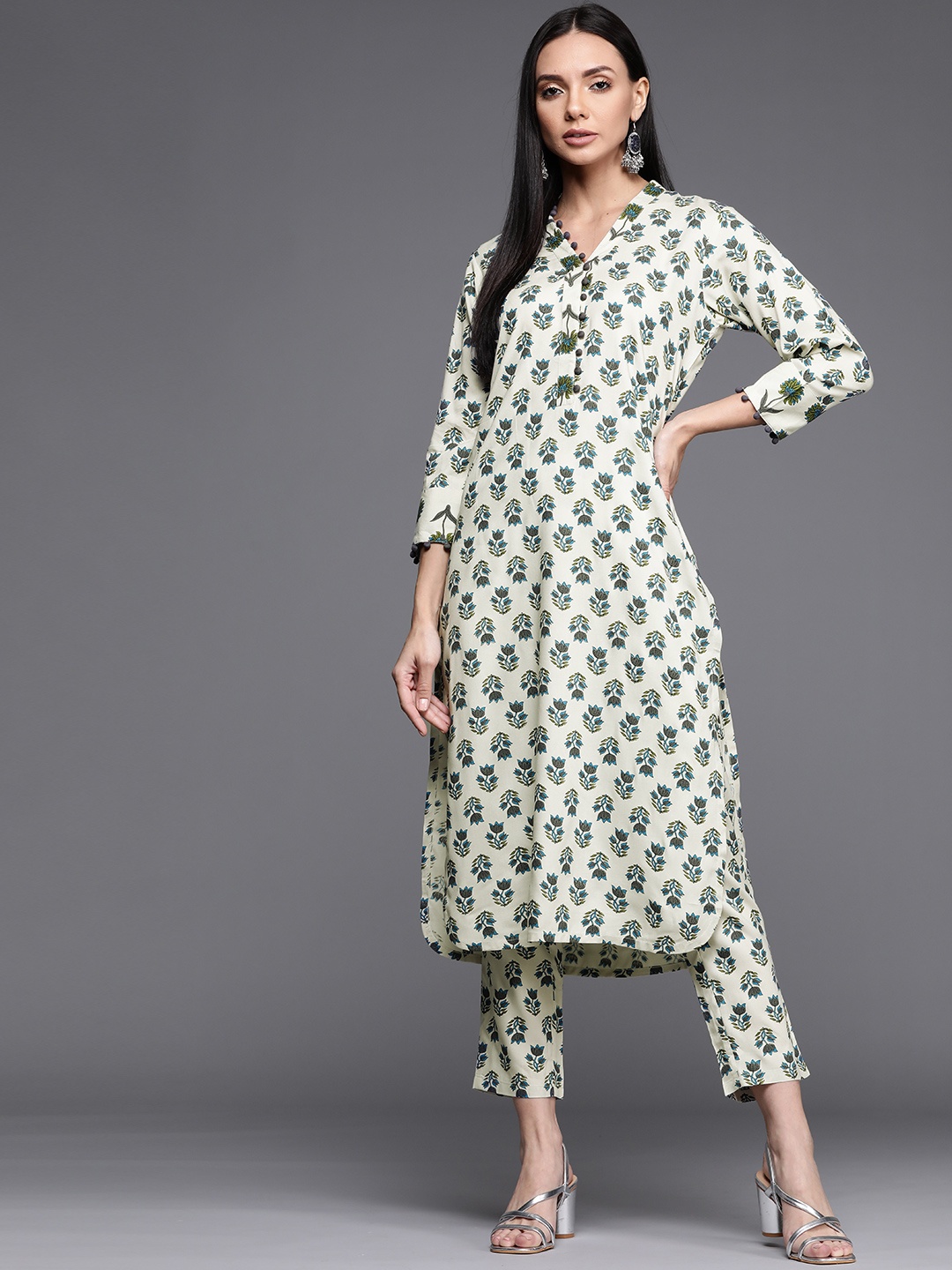 

Libas Women Off White & Green Floral Printed Floral Pathani Kurta