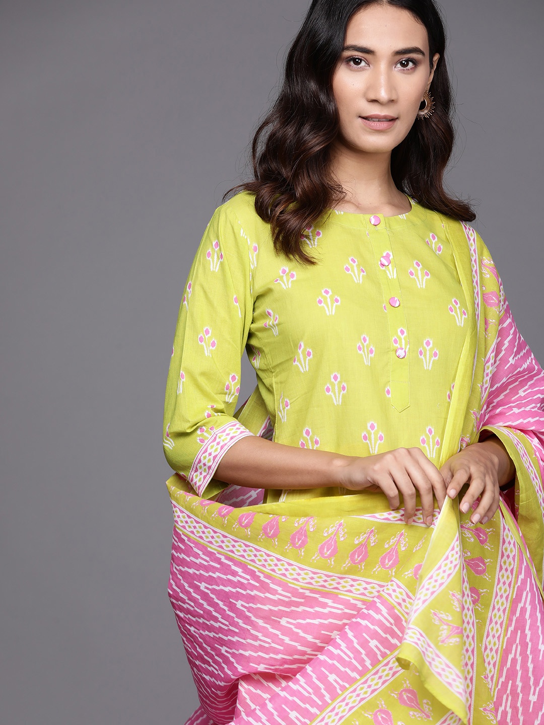 

Libas Women Green Floral Printed Regular Pure Cotton Kurta with Palazzos & With Dupatta