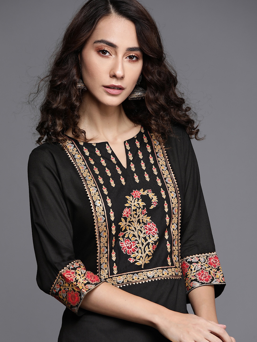 

Libas Women Black & Gold-Toned Floral Printed Gotta Patti Yoke Design Kurta