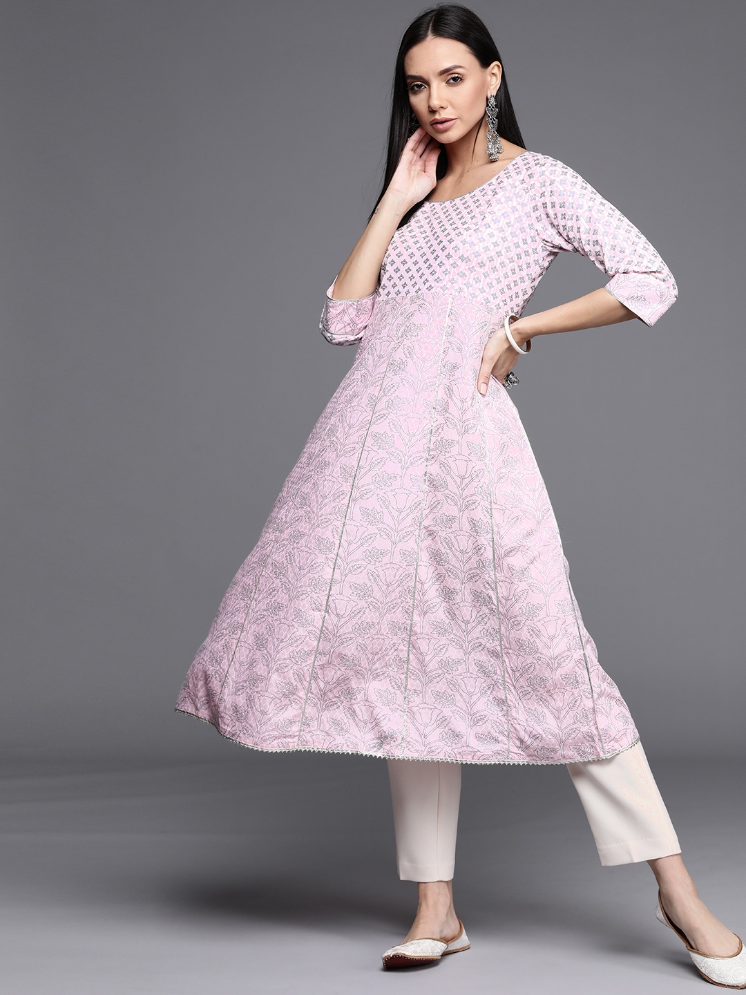 

Libas Women Pink & Silver-Toned Ethnic Motifs Printed Gotta Patti Pastels Anarkali Kurta