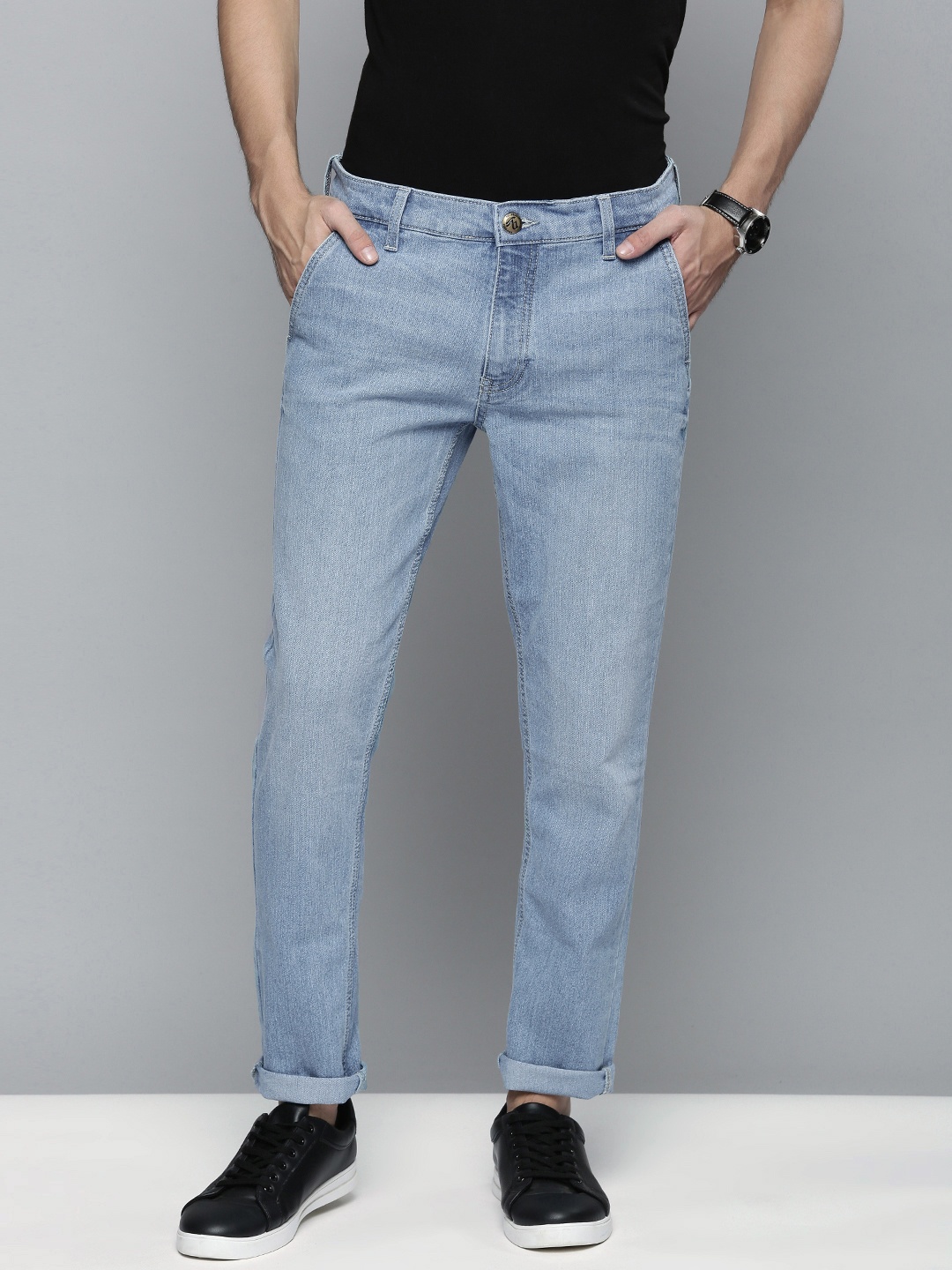 

The Indian Garage Co Men Blue Slim Fit Light Fade Stretchable Jeans
