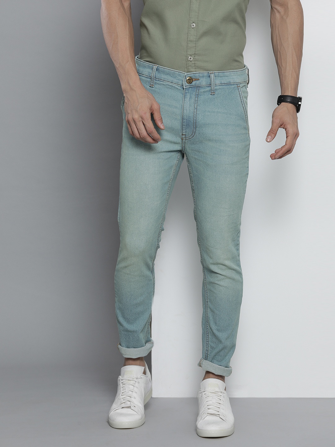 

The Indian Garage Co Men Blue Slim Fit Heavy Fade Stretchable Jeans