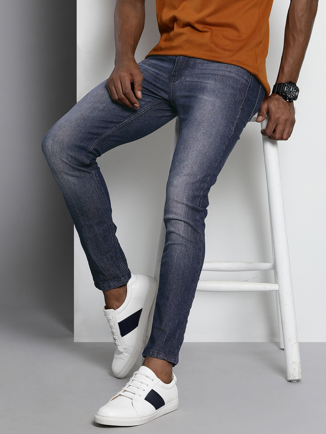 

The Indian Garage Co Men Blue Slim Fit Light Fade Stretchable Jeans