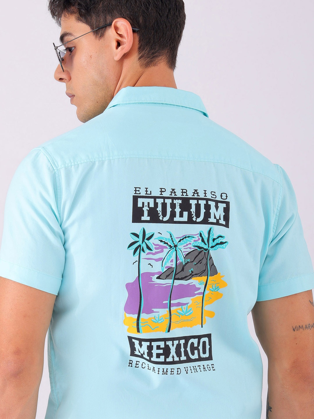 

The Indian Garage Co Men Slim Fit Back Printed Resortwear Shirt, Turquoise blue