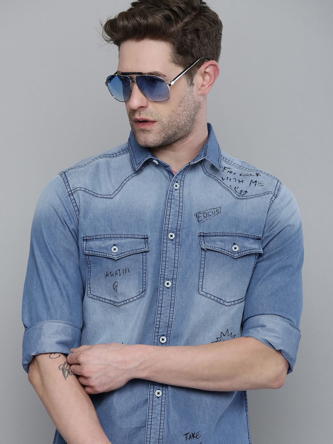 

The Indian Garage Co Men Blue Slim Fit Opaque Printed Casual Shirt