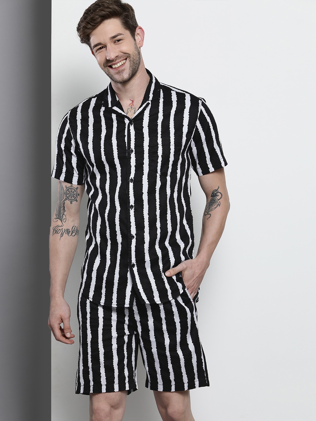 

The Indian Garage Co Men Black & White Striped Pure Cotton Night Suit