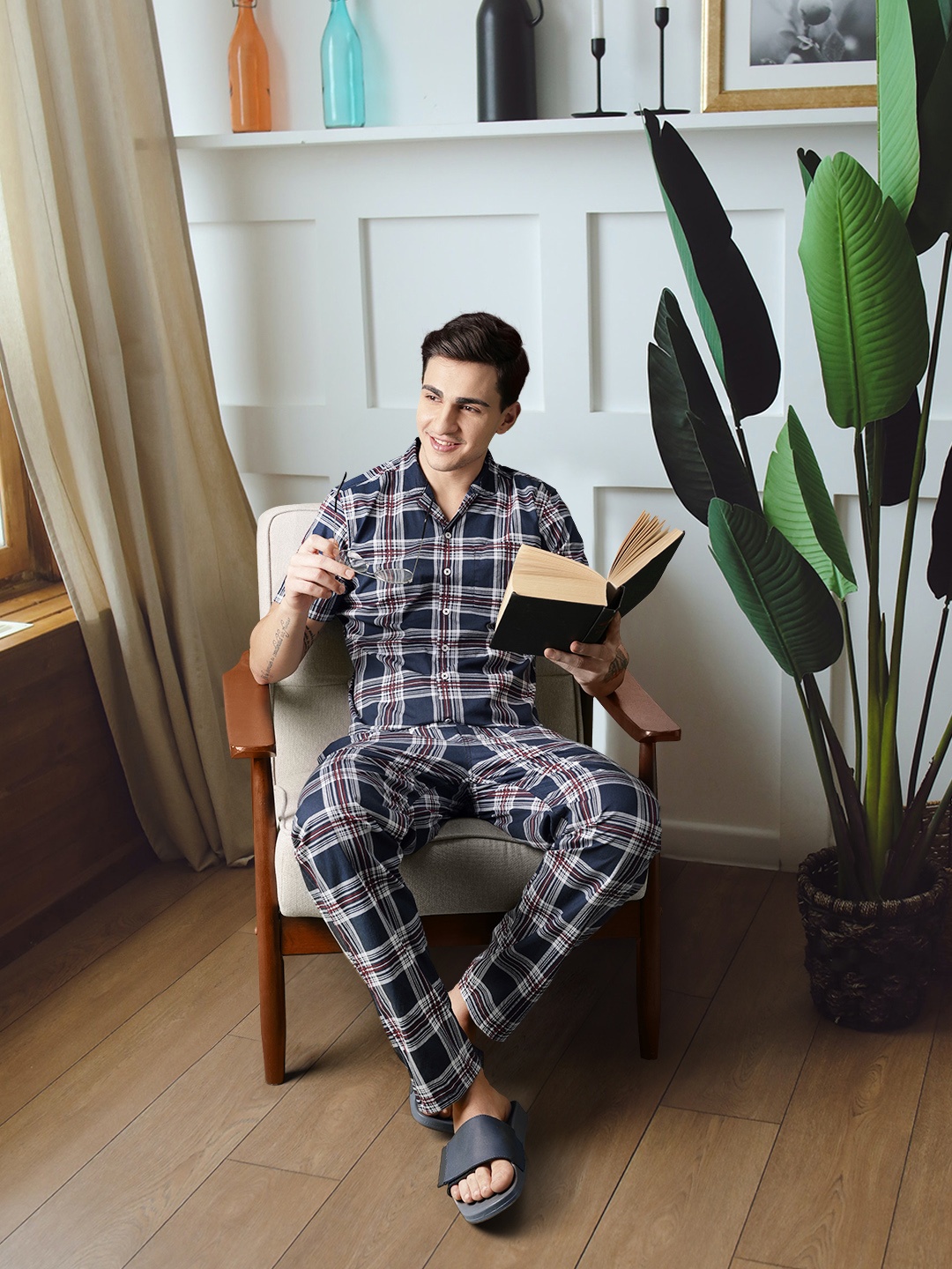 

The Indian Garage Co Men Navy Blue & White Checked Pure Cotton Night suit