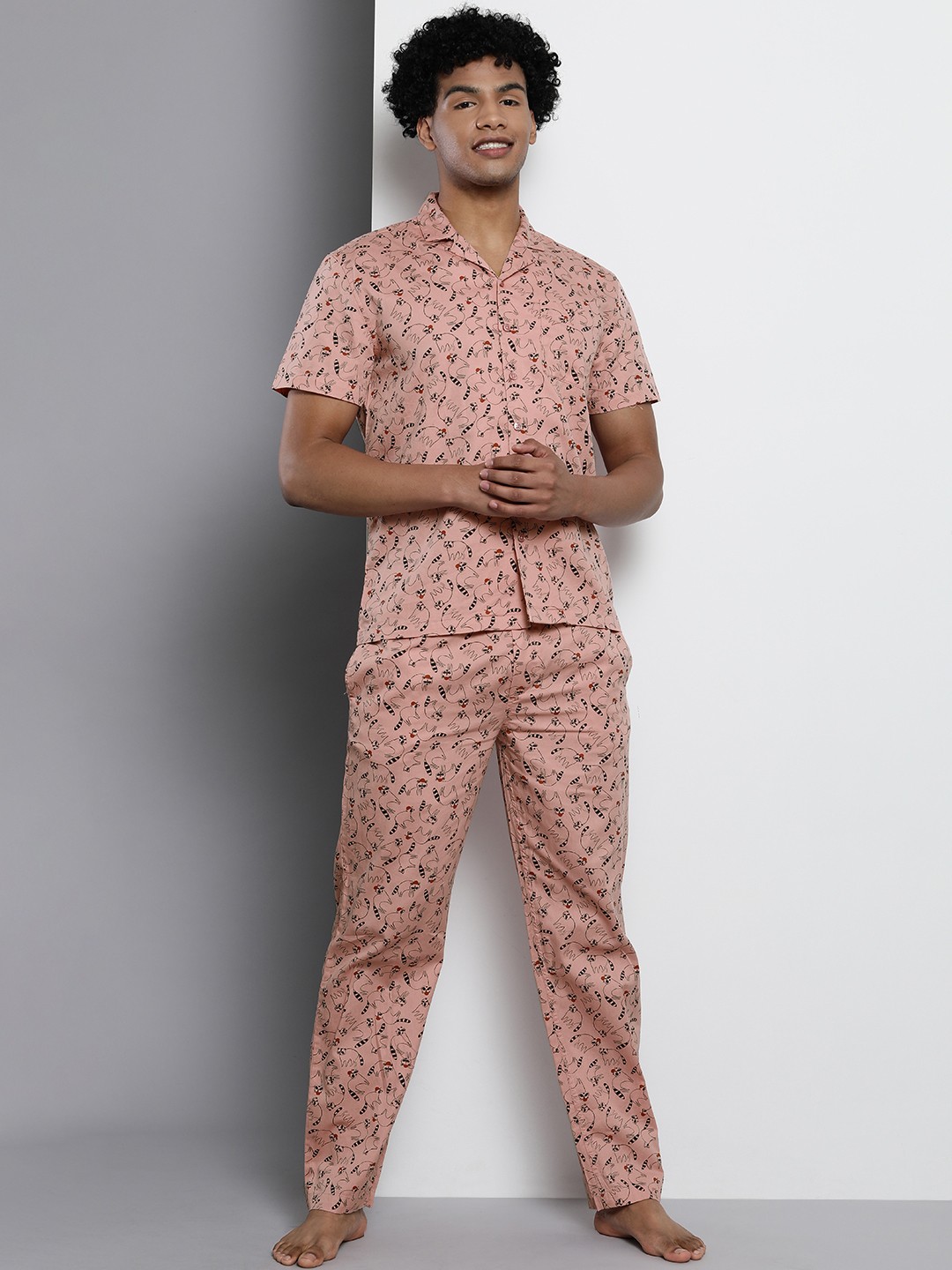 

The Indian Garage Co Men Pink Printed Pure Cotton Night Suit