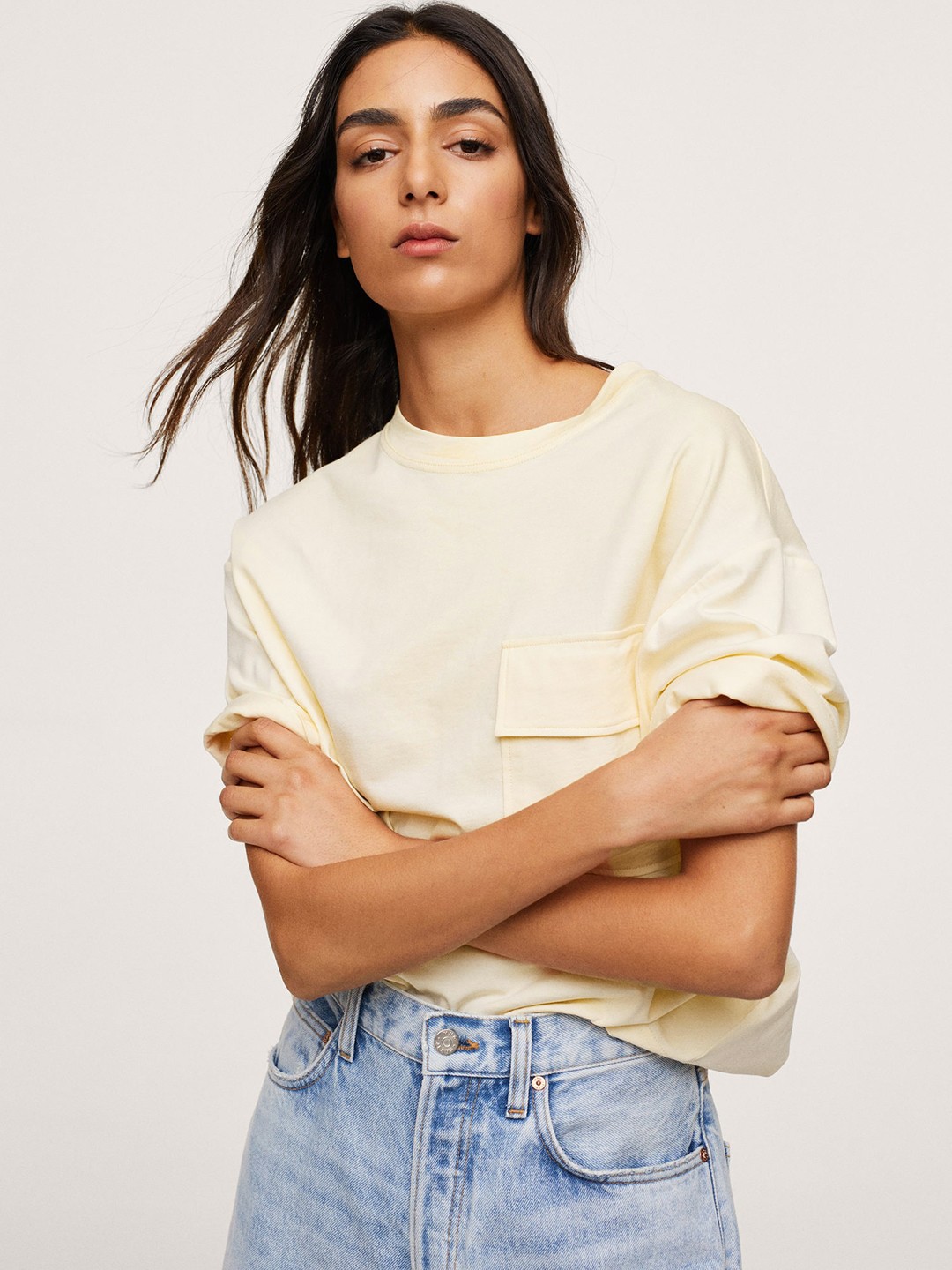 

MANGO Women Cream-Coloured Extended Sleeves T-shirt With Pocket Detailing