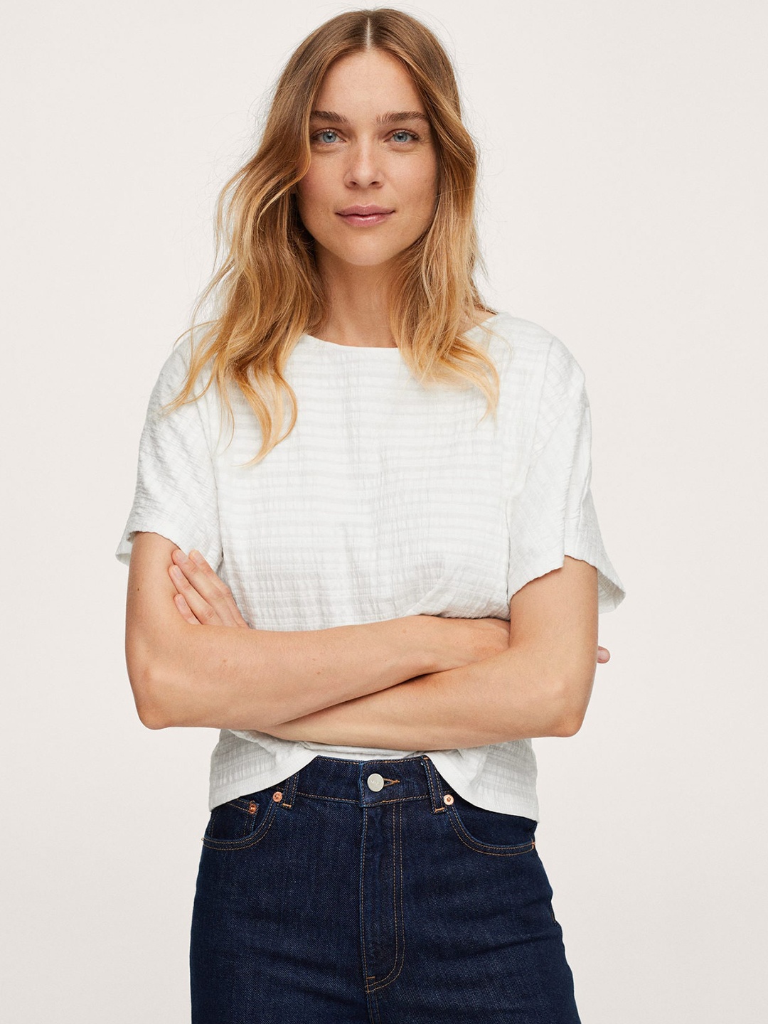 

MANGO Women White Seersucker Solid Drop-Shoulder Sleeves T-shirt