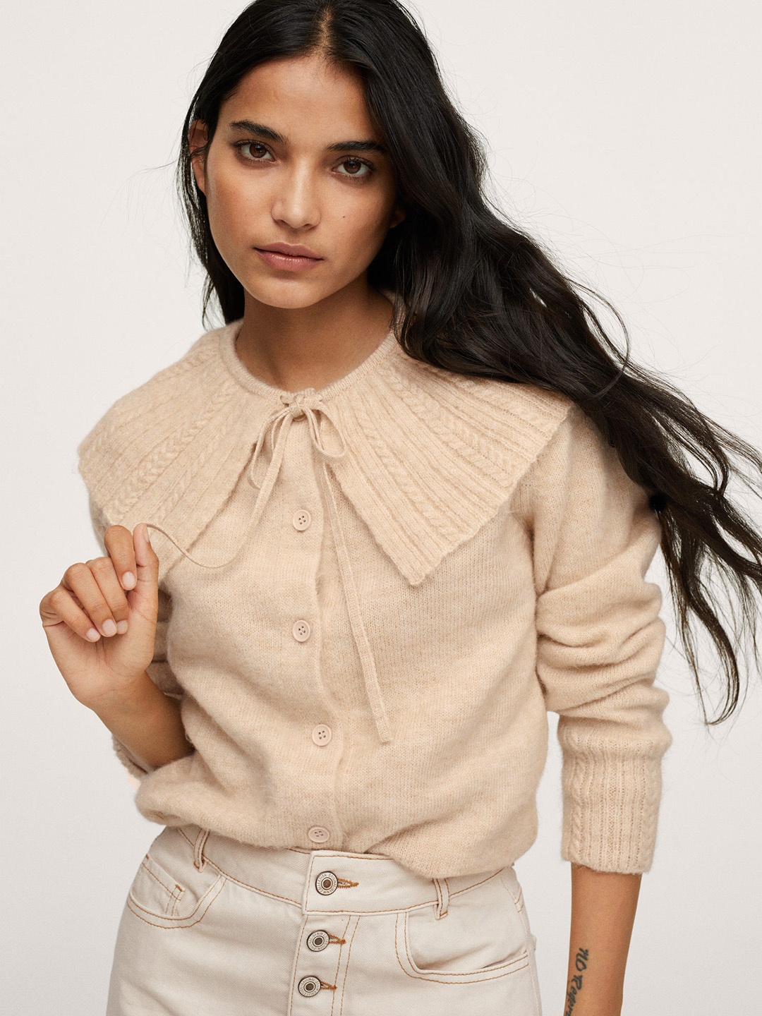 

MANGO Women Beige Solid Peter Pan Collar Front-Open Sweater