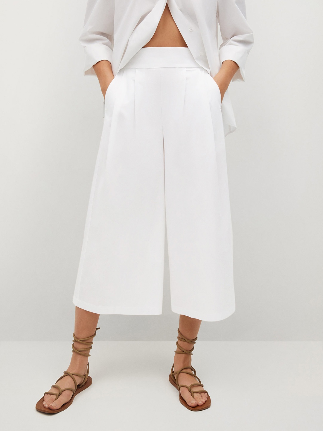 

MANGO Women White Pleated Cotton Cropped Trousers