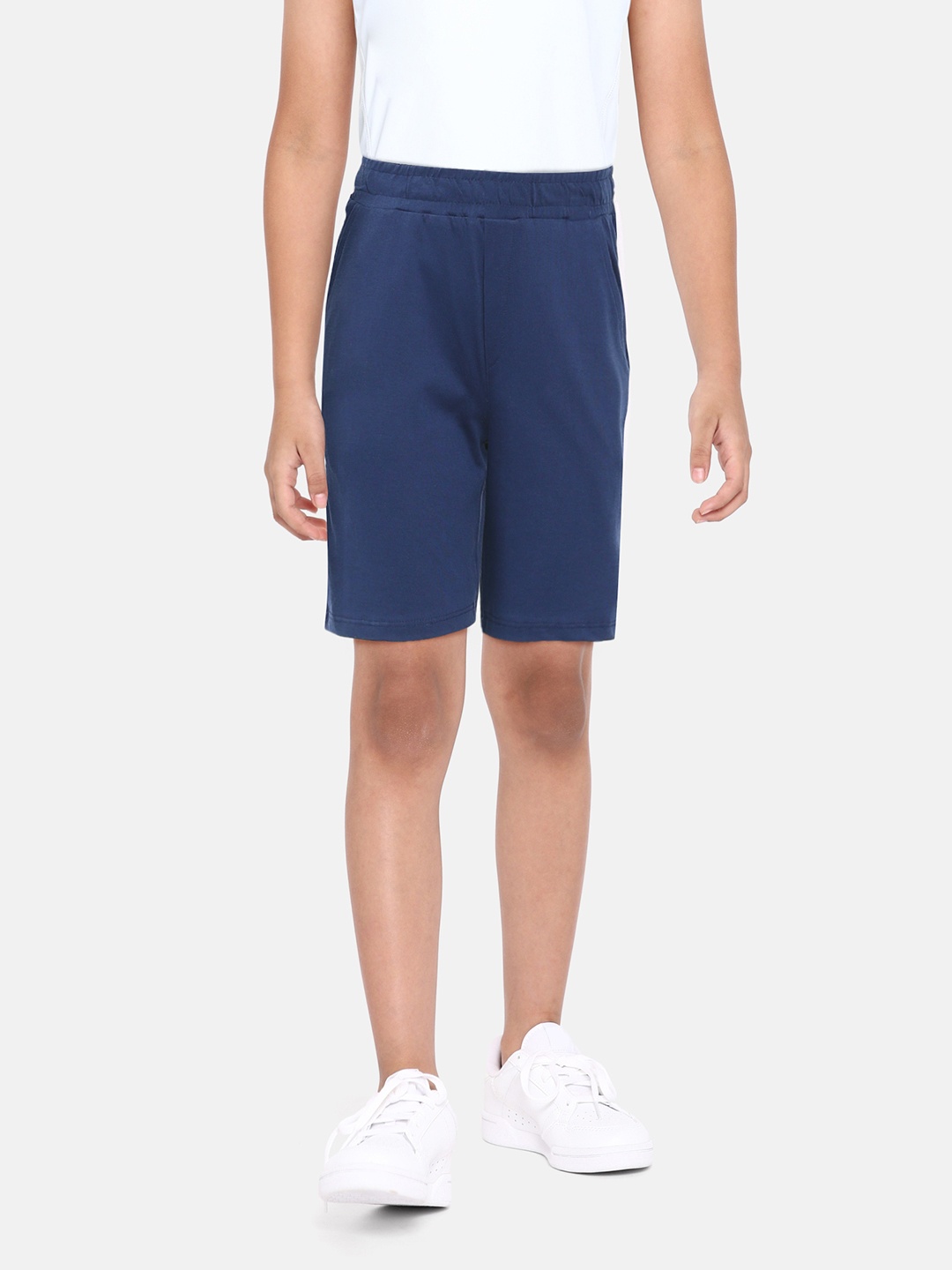 

HERE&NOW Boys Navy Blue Solid Regular Fit Mid-Rise Pure Cotton Shorts