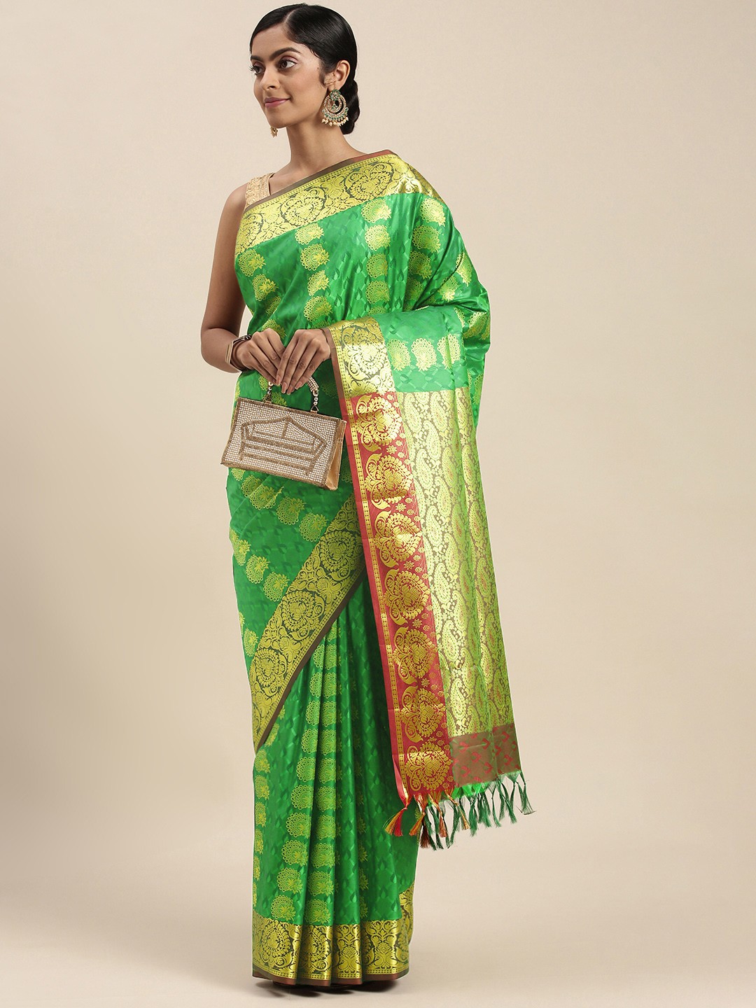 

Thara Sarees Green & Golden Ethnic Motifs Zari Art Silk Kanjeevaram Saree