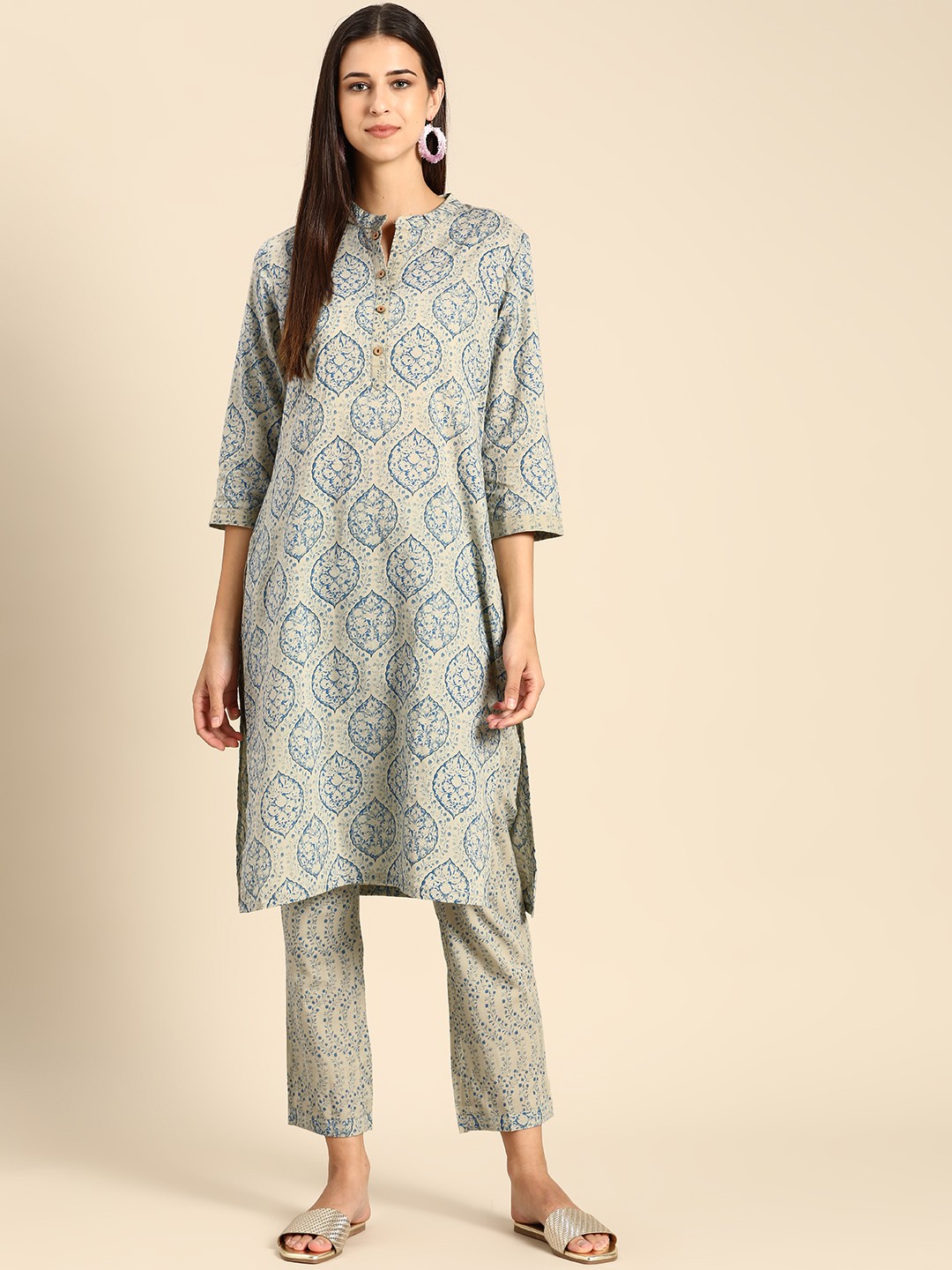 

Anouk Women Grey Ethnic Motifs Printed Regular Kurta with Trousers
