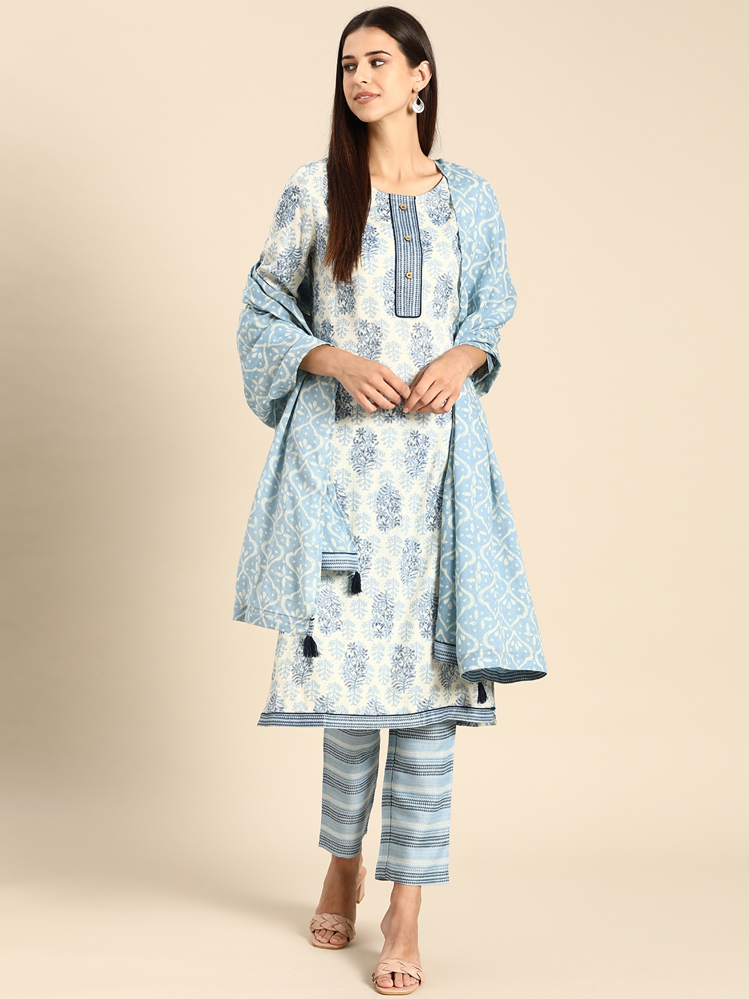 

Anouk Women Off White & Blue Foil Printed Regular Kurta with Palazzos & Dupatta