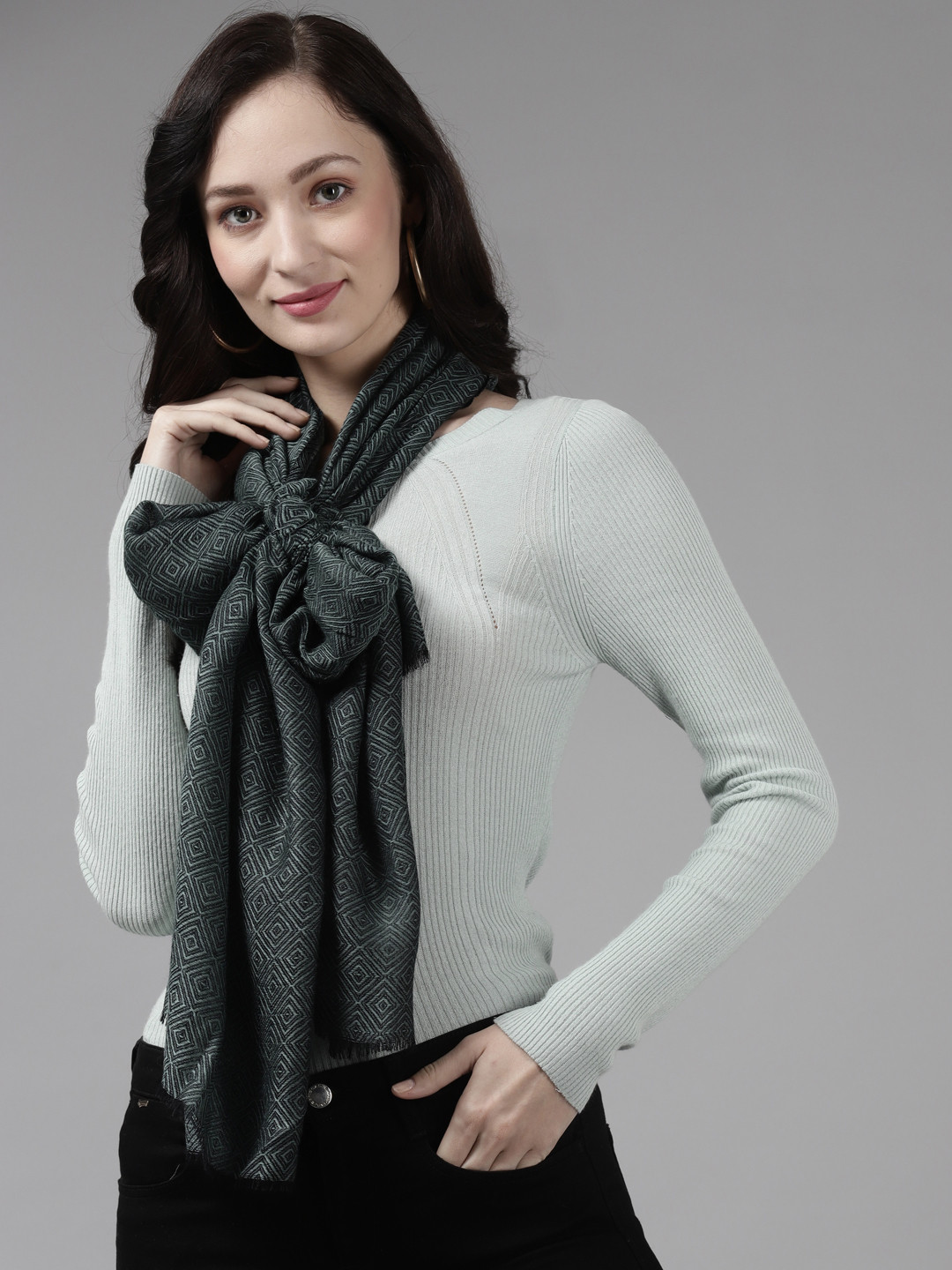 

Cayman Women Green Woven Design Woollen Stole
