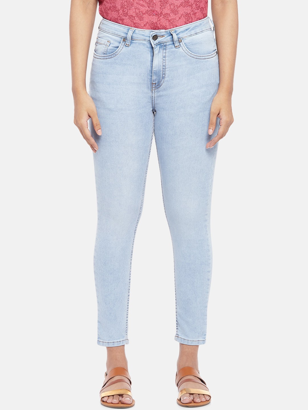 

People Women Blue Slim Fit Heavy Fade Stretchable Jeans