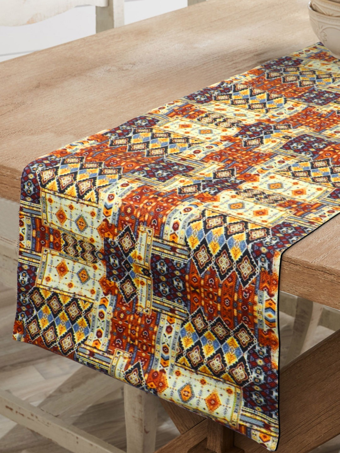 

HomeStorie Beige & Brown HD Abstract Print Heat Resistant Table Runner