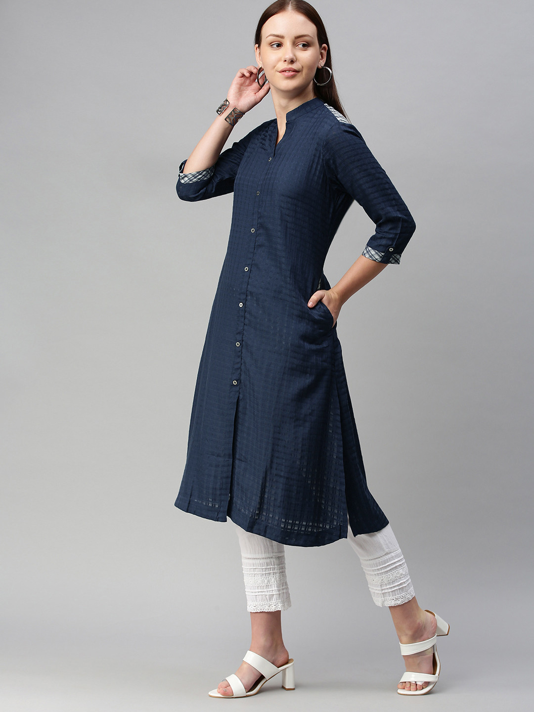 

ETIQUETTE Women Navy Blue Checked Kurta