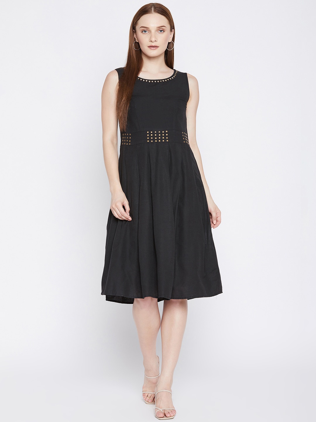 

Ruhaans Black & Gold-Toned Embellished Stone Worked Dress