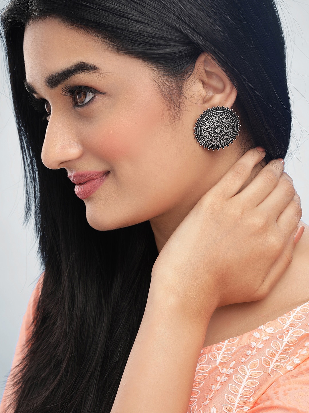 

Anouk Silver Plated Silver-Toned Contemporary Studs Earrings