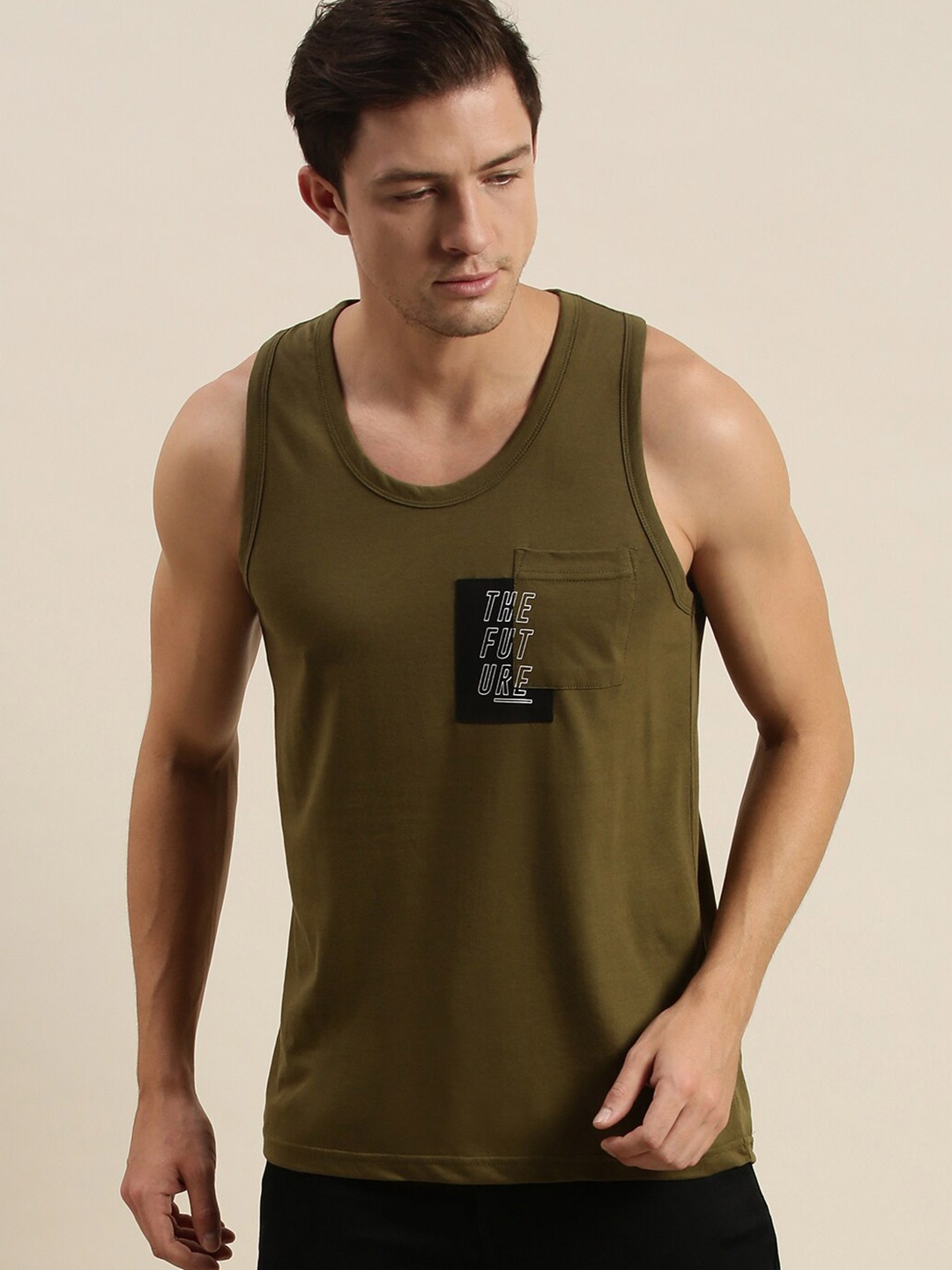 

Difference of Opinion Men Olive Green & Black Printed Round Neck T-shirt