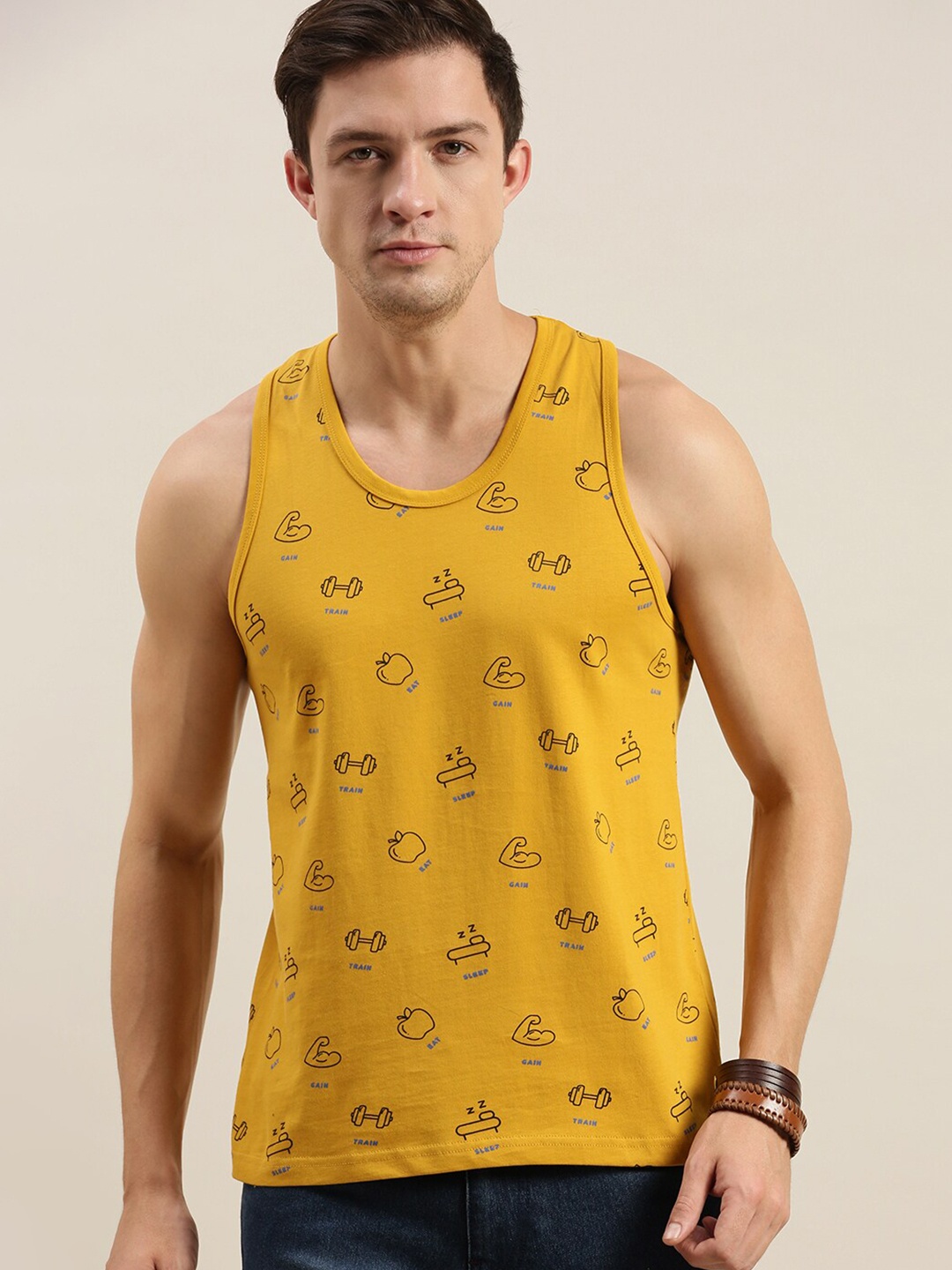

Difference of Opinion Men Mustard Yellow Printed Cotton T-shirt