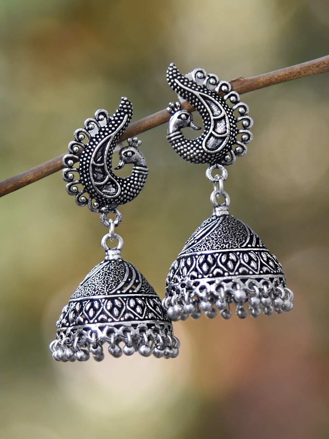 

FIROZA Silver-Toned Dome Shaped Jhumkas Earrings