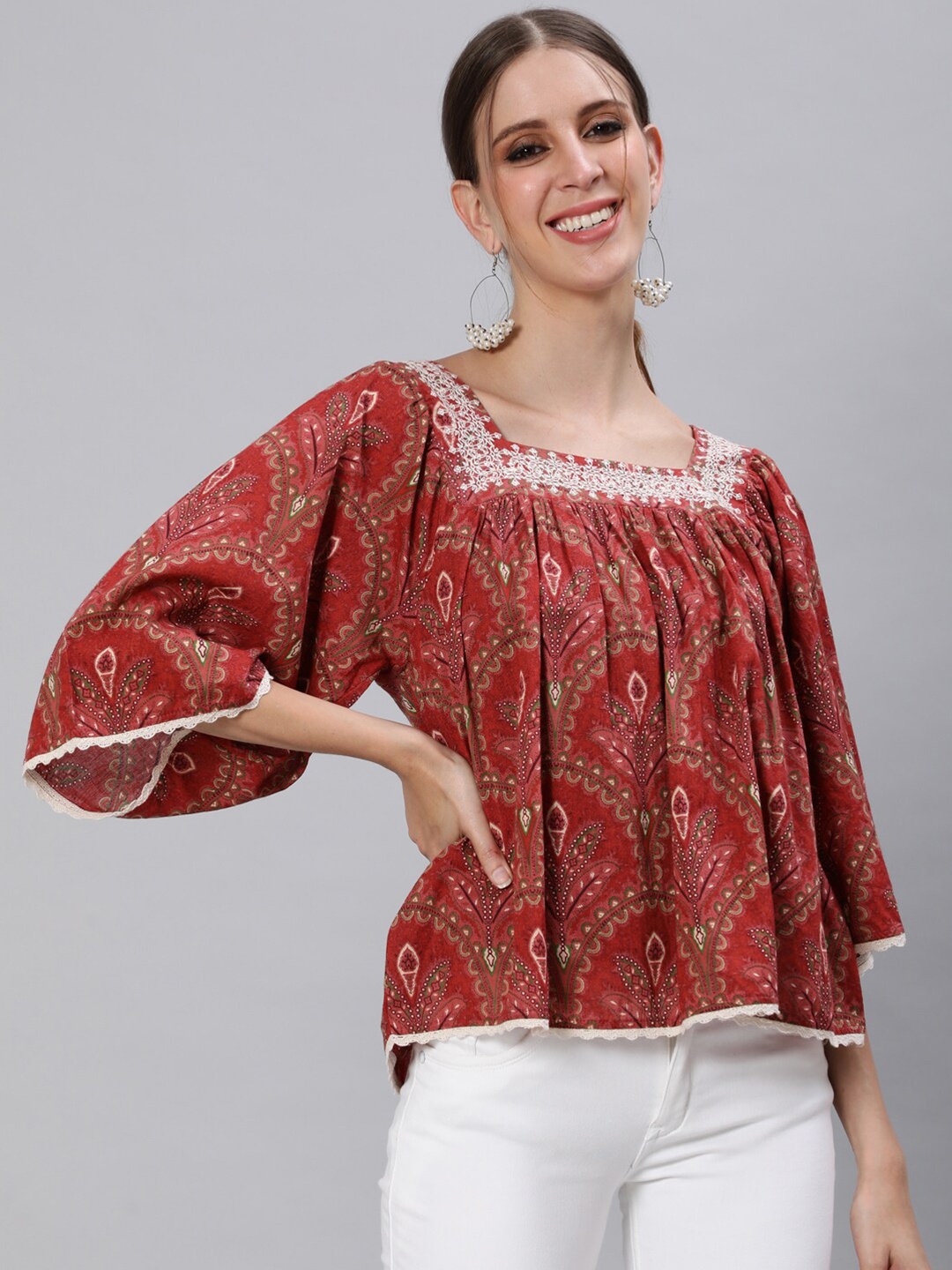

Ishin Rust & White Crochet A-Line Top