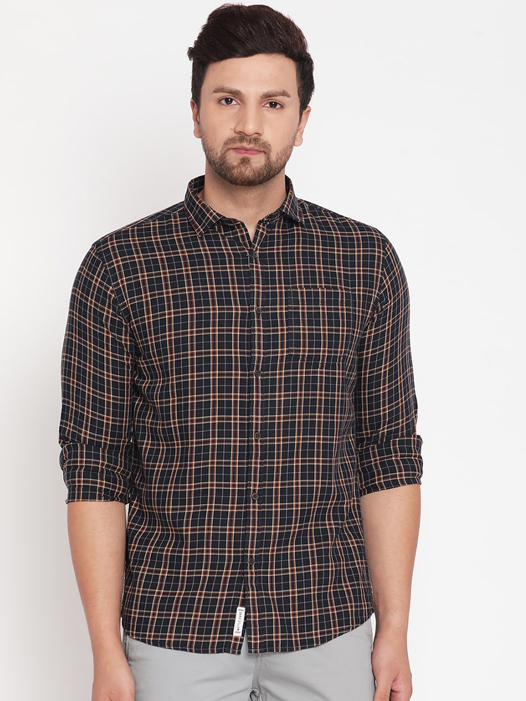 

METTLE Men Yellow & Navy Blue Checked Casual Shirt