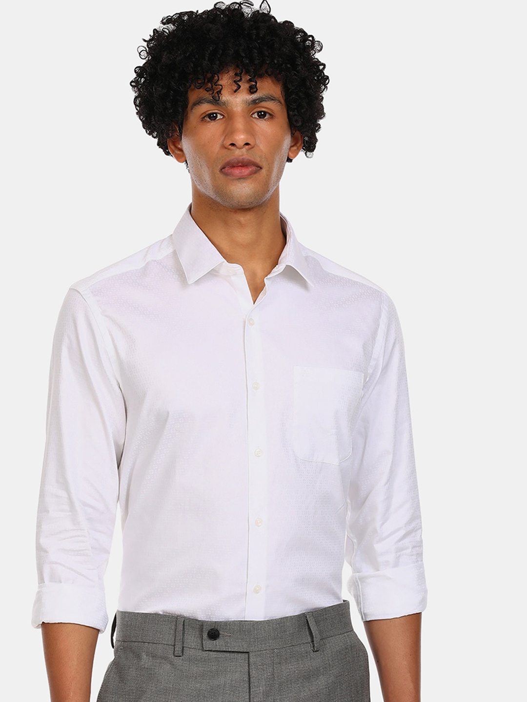 

Arrow Men White Solid Cotton Formal Shirt