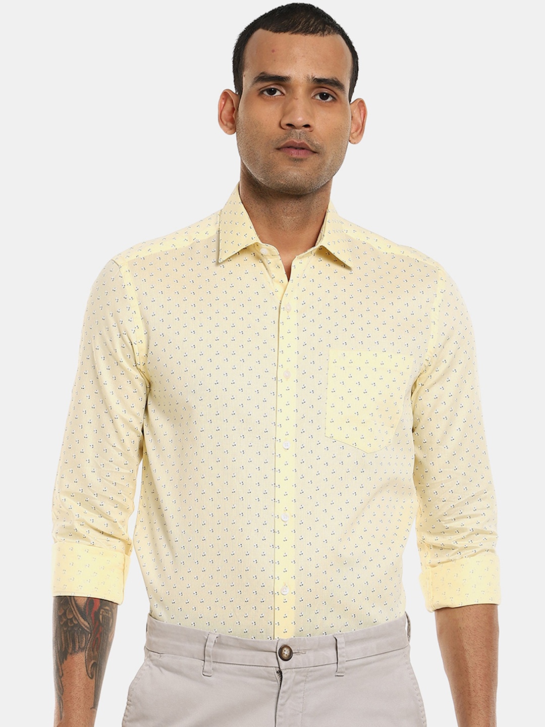 

Arrow Men Yellow Slim Fit Opaque Printed Formal Shirt