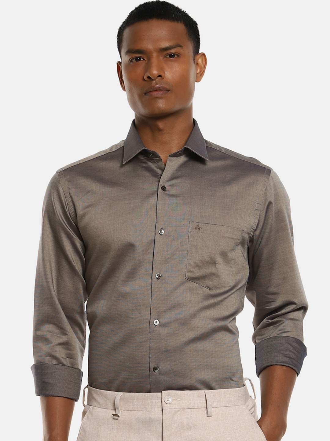 

Arrow Men Brown Slim Fit Opaque Casual Shirt