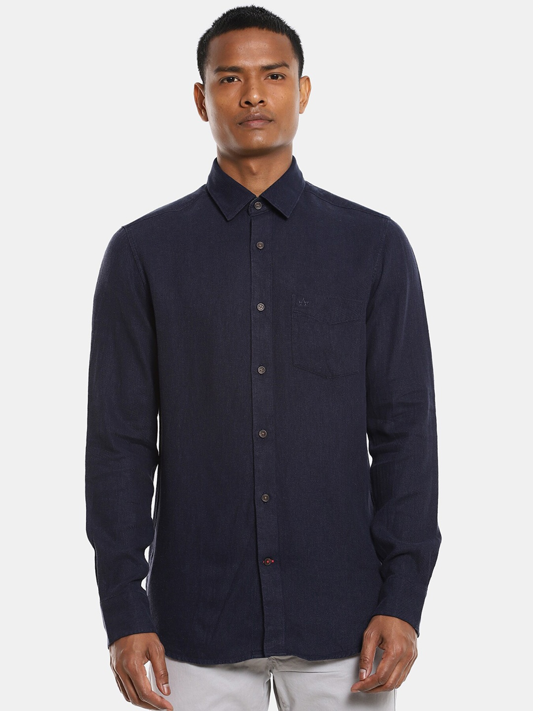 

Arrow Sport Men Blue Solid Casual Shirt