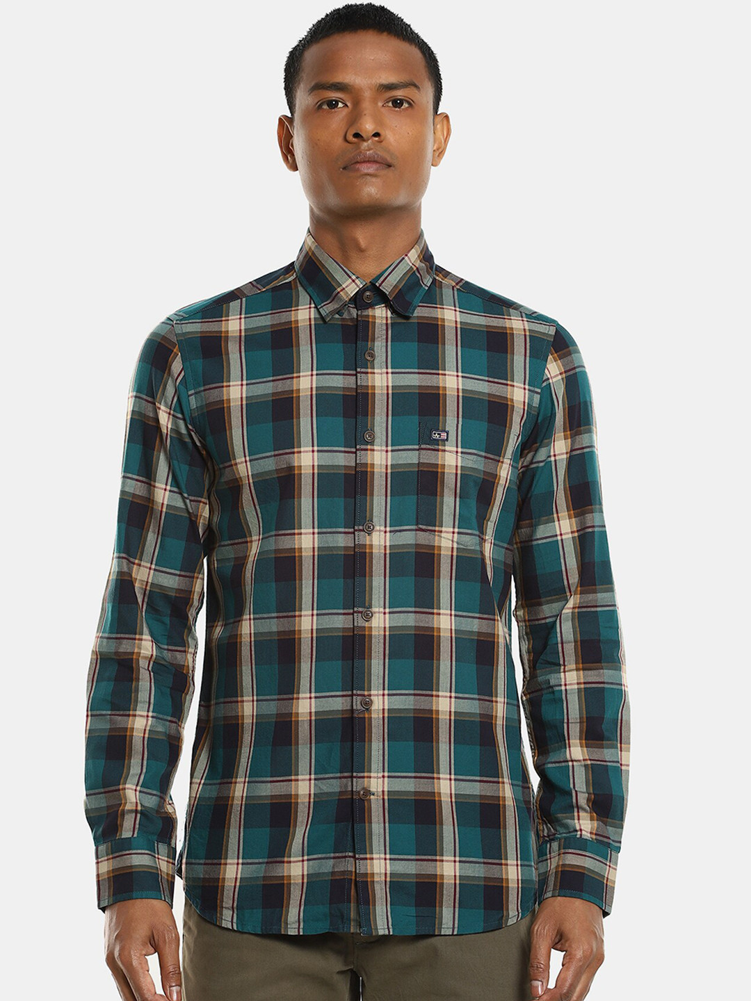 

Arrow Sport Men Green & Beige Checked Casual Shirt