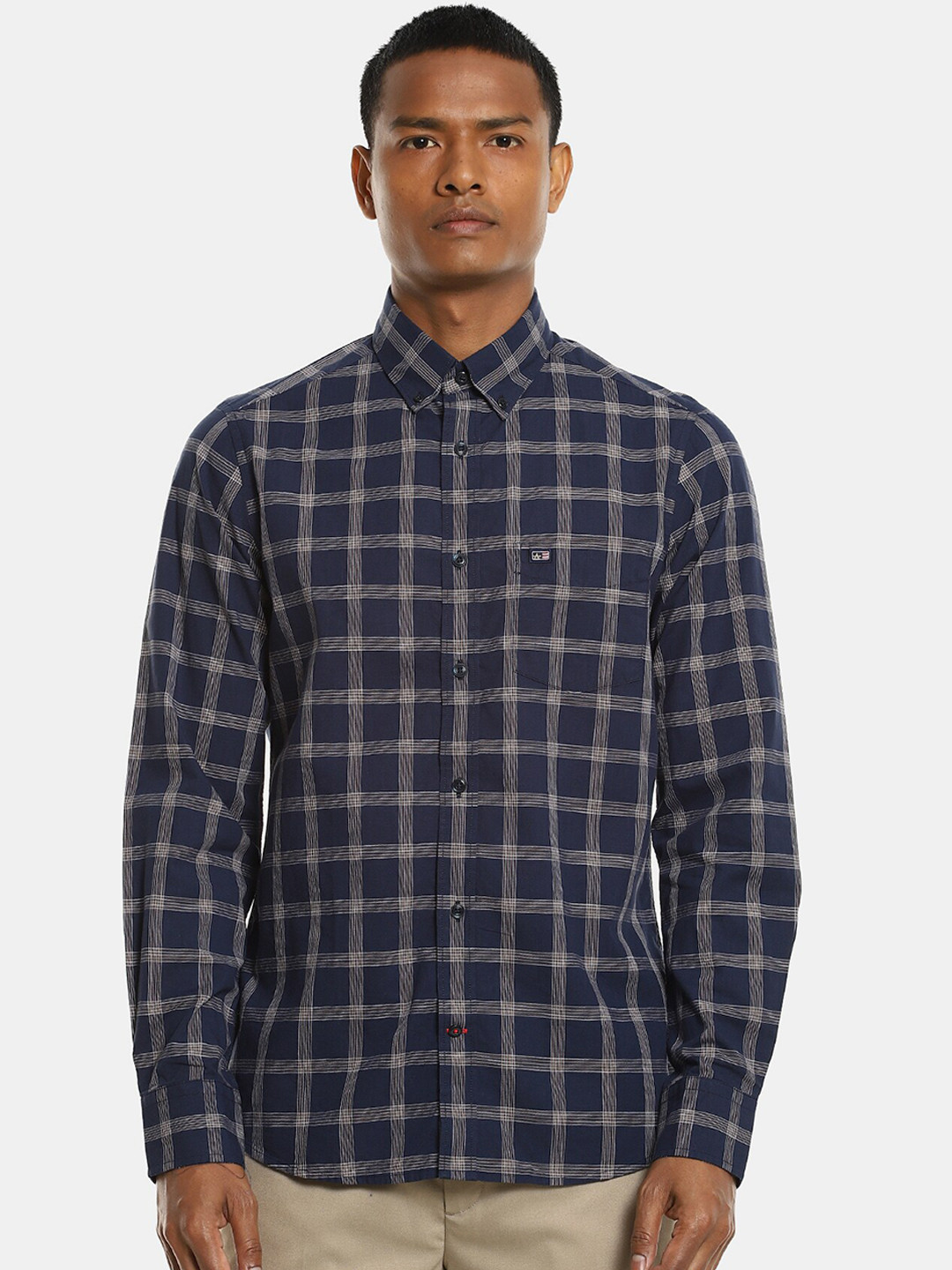 

Arrow Sport Men Navy Blue & Off White Checked Cotton Casual Shirt