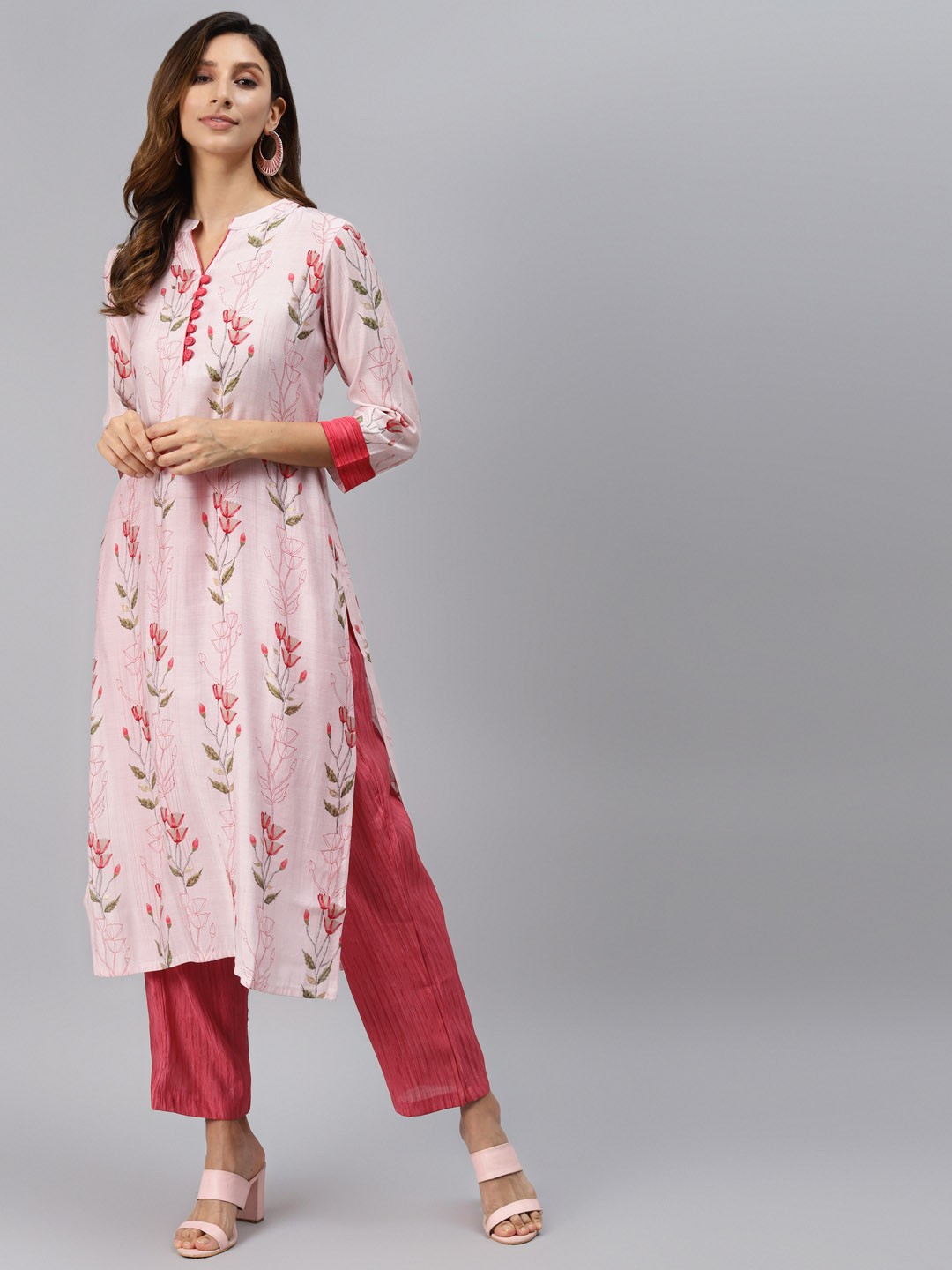 

Readiprint Fashions Women Pink Floral Print Regular Kurta with Trousers