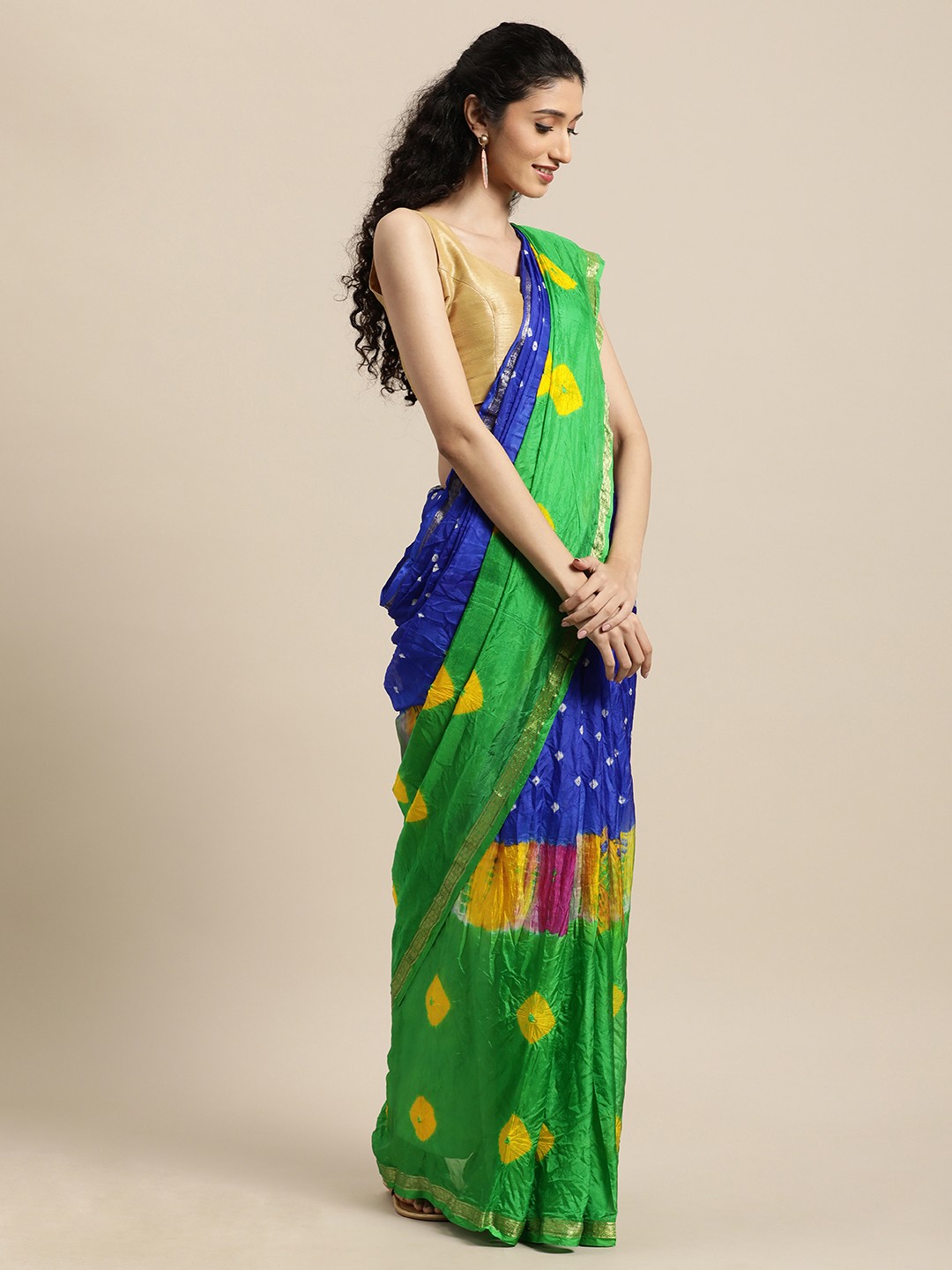 

Geroo Jaipur Green & Blue Bandhani Art Silk Handcrafted Saree