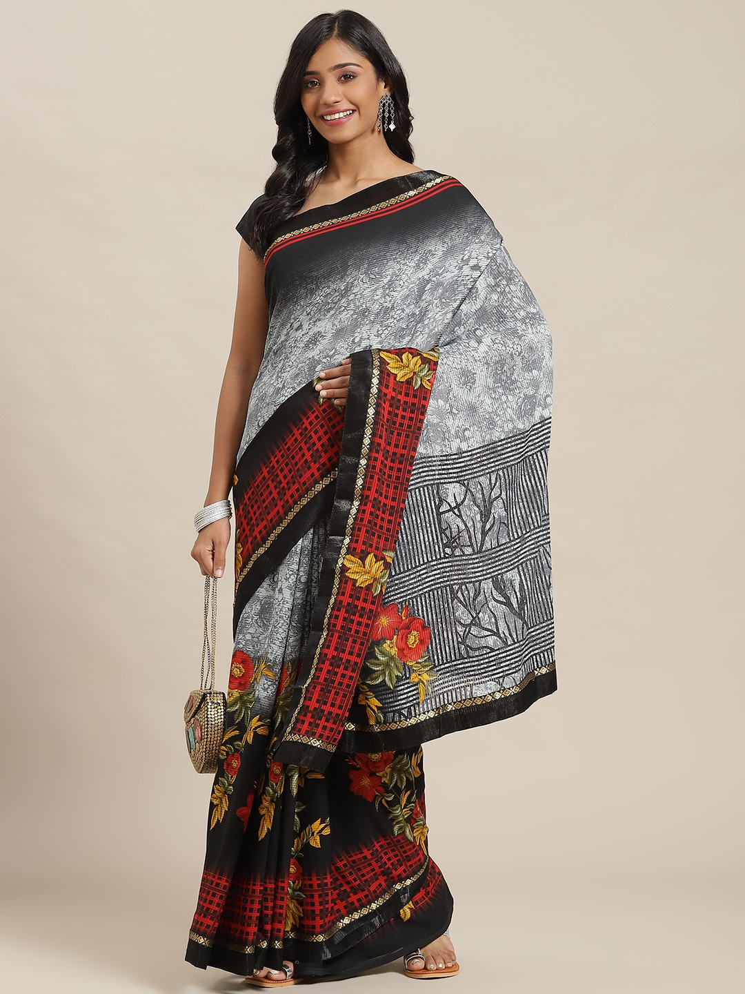 

Libas Women Grey & Black Floral Printed Saree