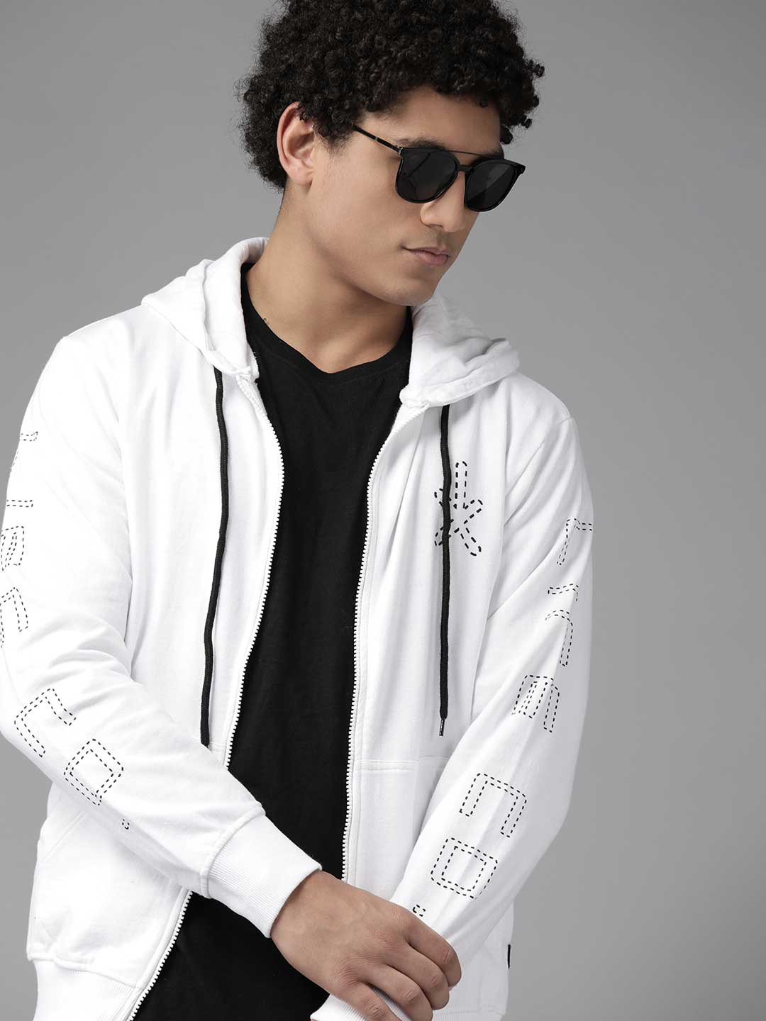 

The Roadster Lifestyle Co. Men White Tailored Hooded Jacket